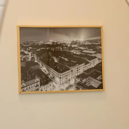 Apartment Urokliwe Studio Blisko Ulicy Piotrkowskiej W Samym Sercu Lodzi By Renters *